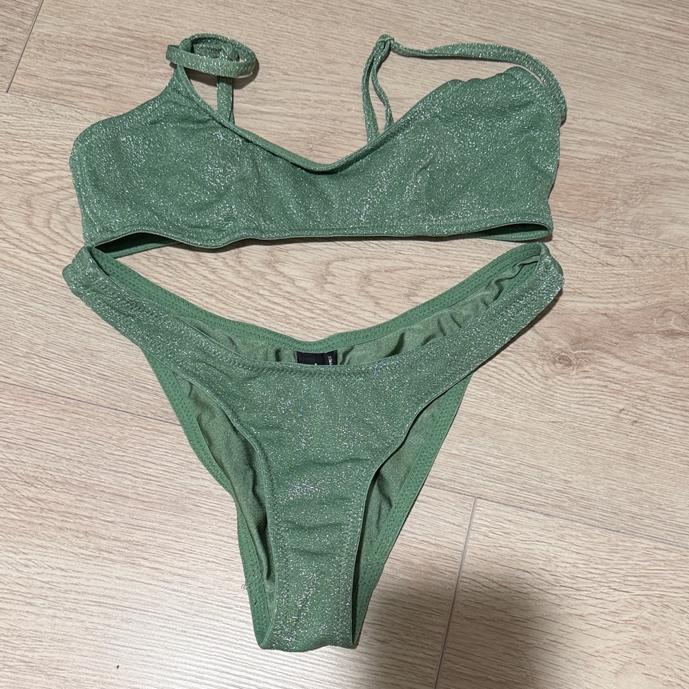 Triangl swimwear set